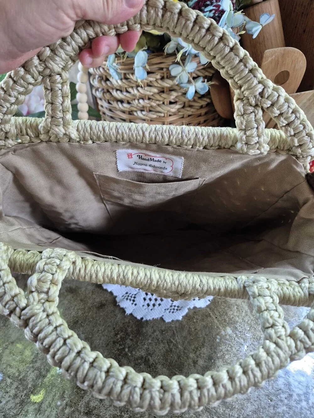 Vintage New Handmade Macramé Tan & Brown Large Tote Bag Wood Side Bead Handles
